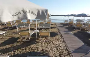 Giugno nella nostra SPIAGGIA PRIVATA insieme al tuo cane!